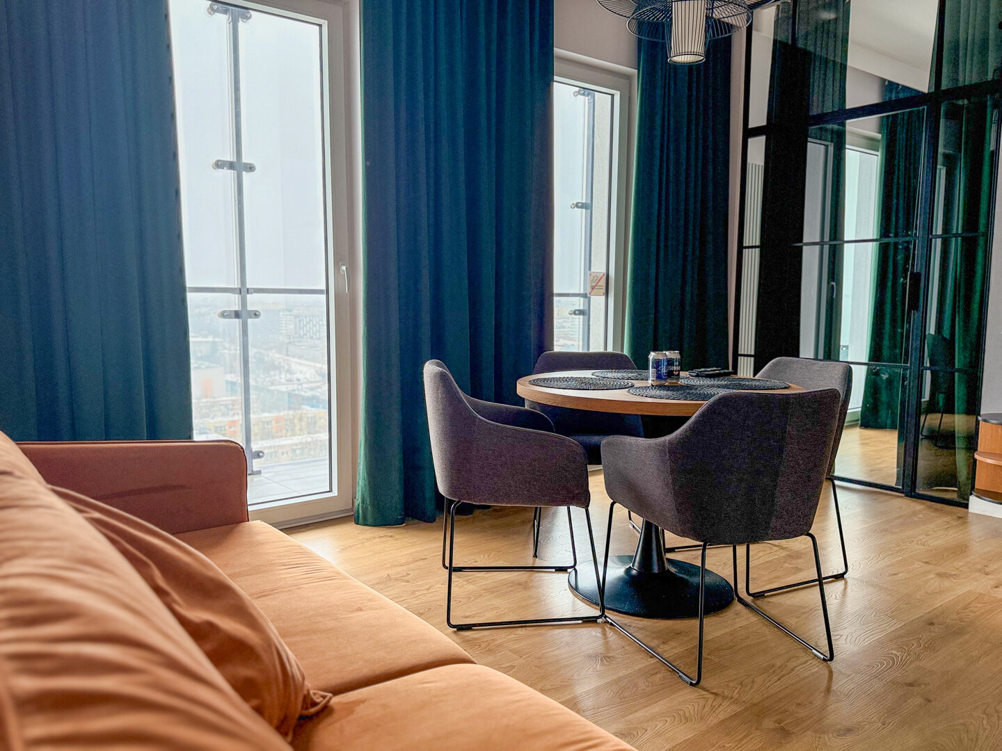 Apartamenty Wola Tower
